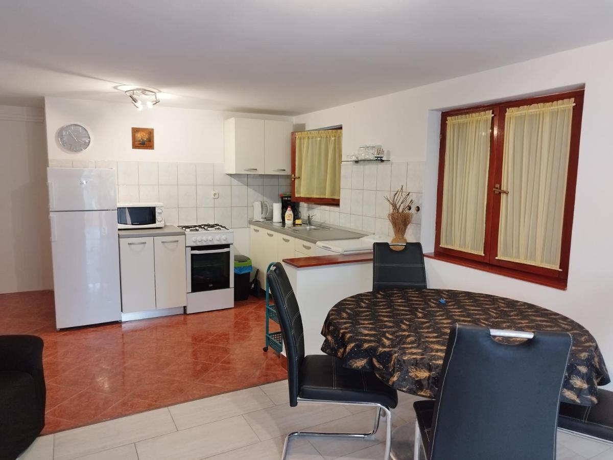 Apartment Apartman Iva *